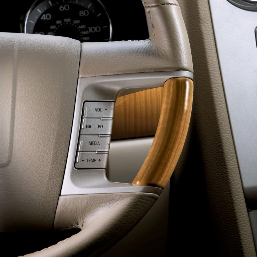  Lincoln Zephyr Concept 2004 года  (фото 62 из 124)